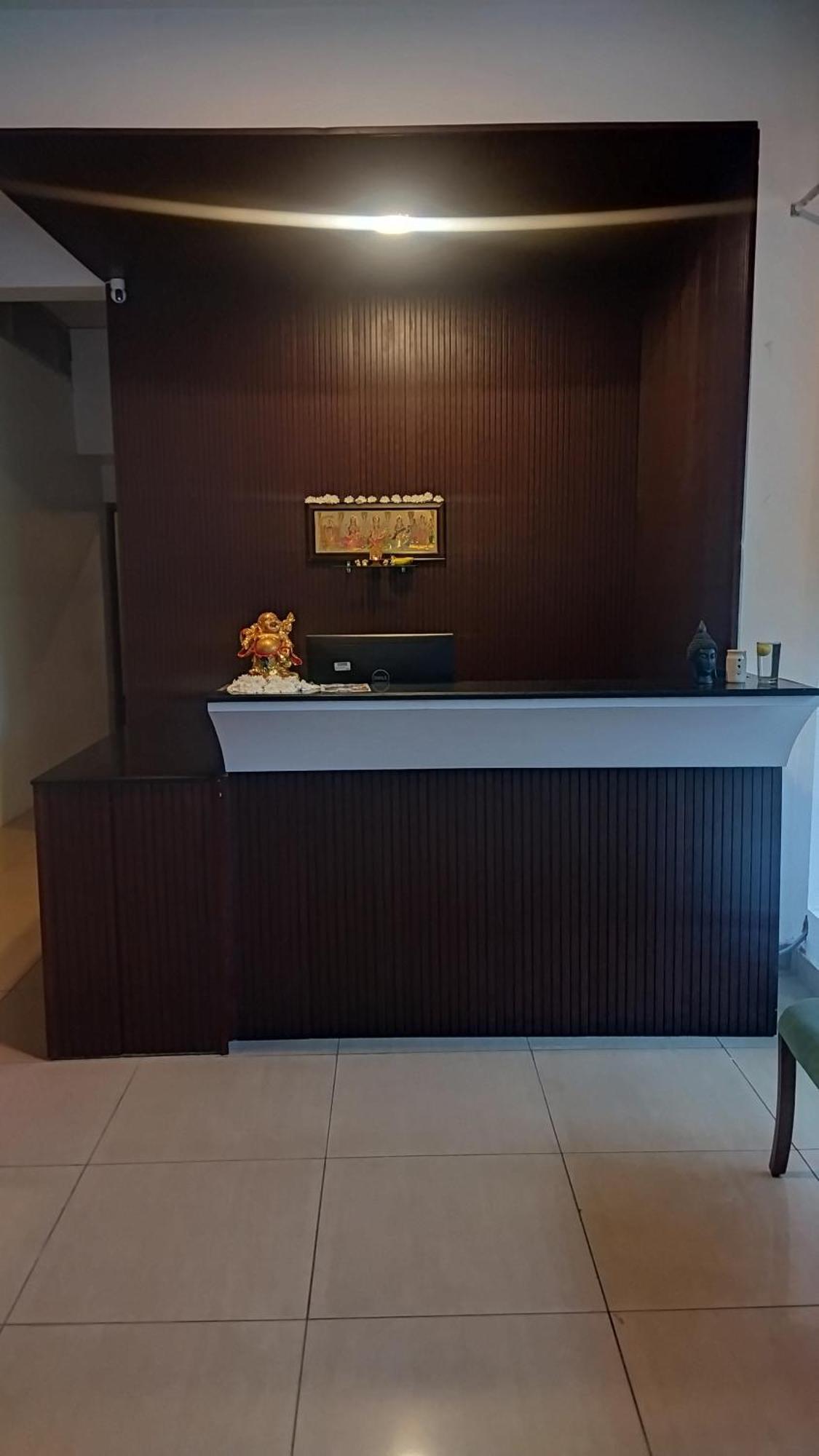 Chaplin Hotel Pondicherry Exterior photo