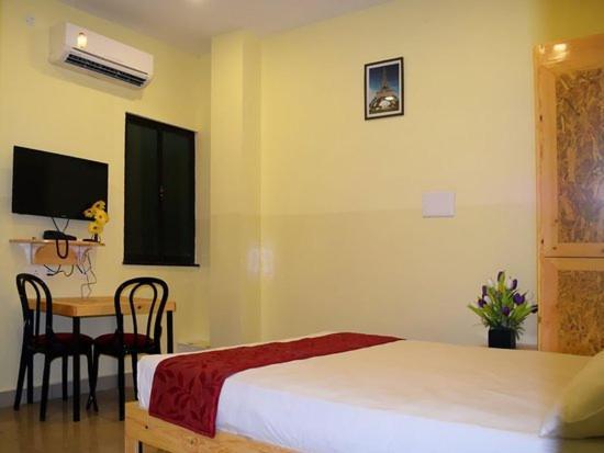 Chaplin Hotel Pondicherry Exterior photo